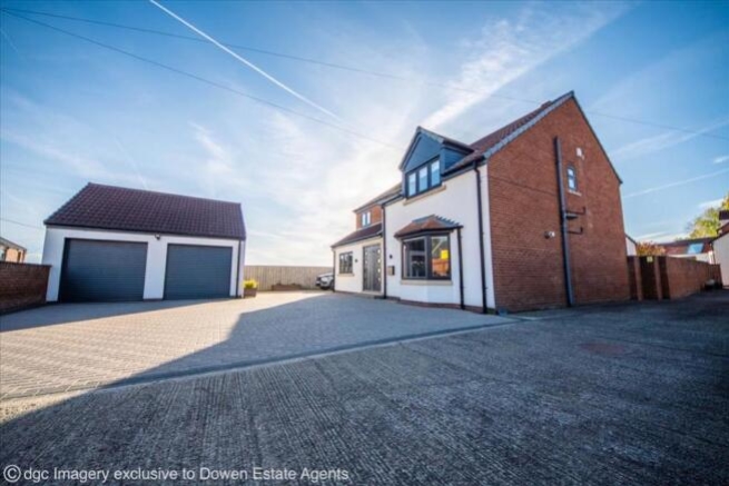 5 bedroom Detached house For Sale
