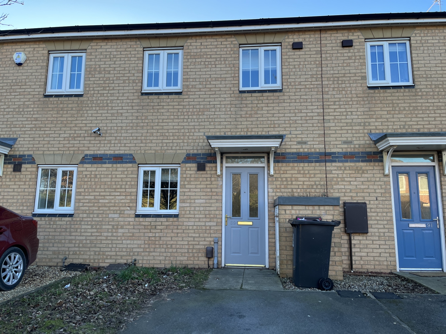 2 bedroom Terraced House Let Agreed