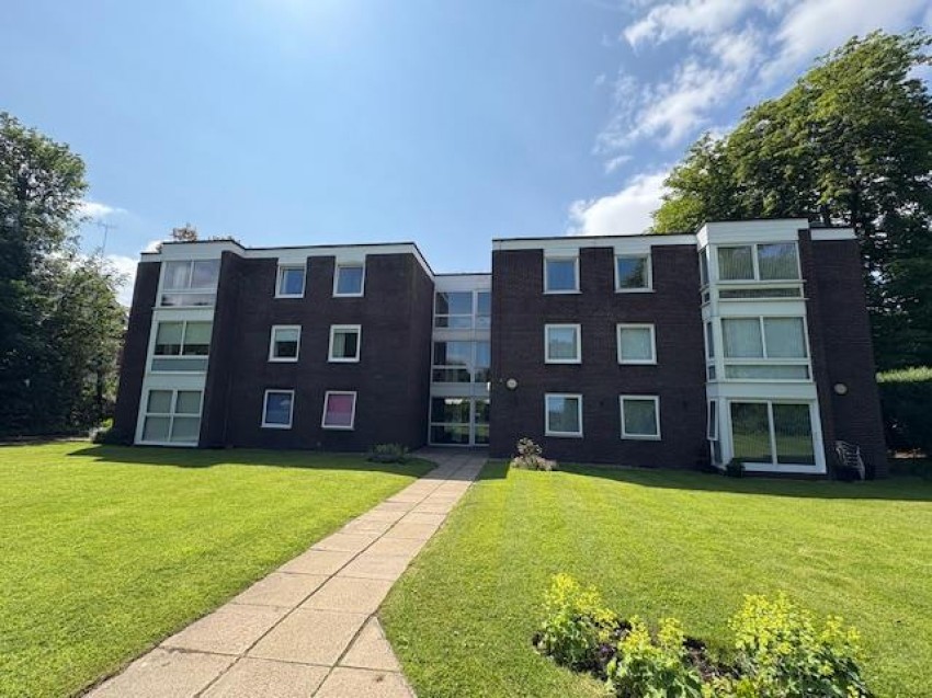 2 bedroom Apartment Let Agreed