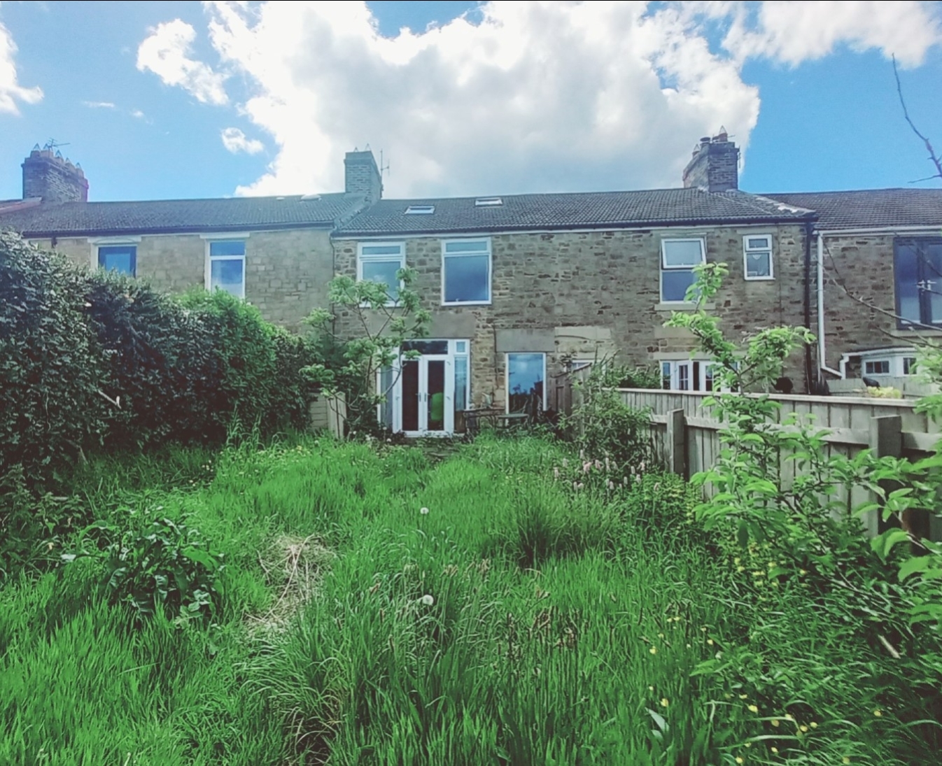 2 bedroom Terraced For Sale