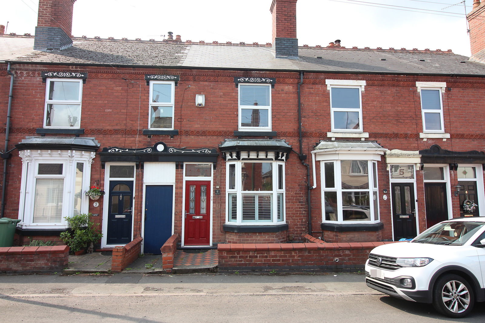 3 bedroom Terraced For Sale