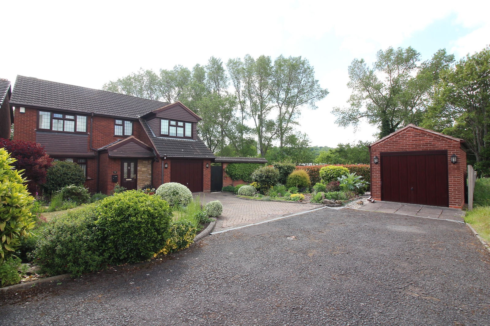 3 bedroom Detached For Sale