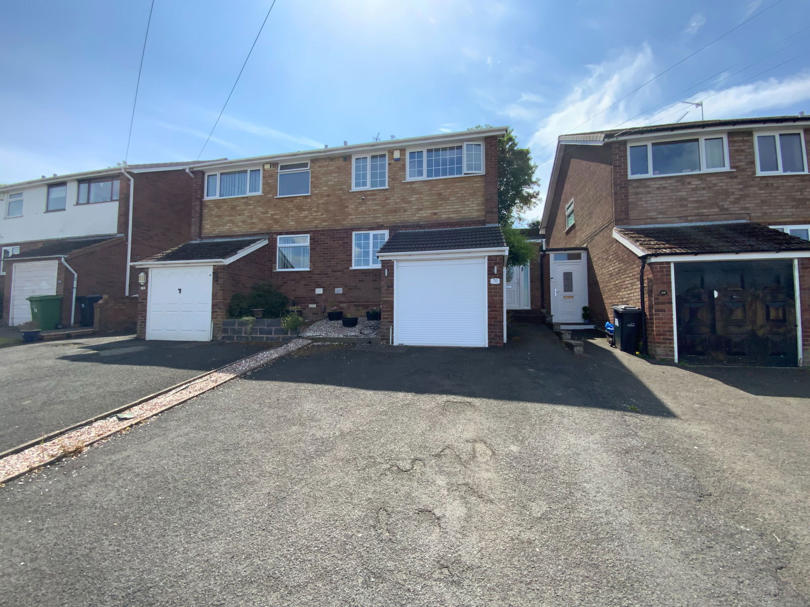 3 bedroom Semi-Detached For Sale