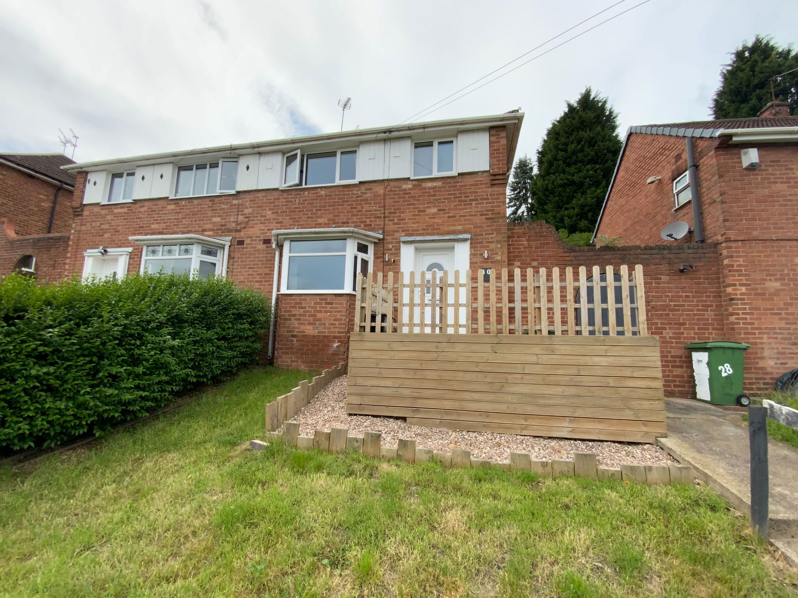 3 bedroom Semi-Detached For Sale