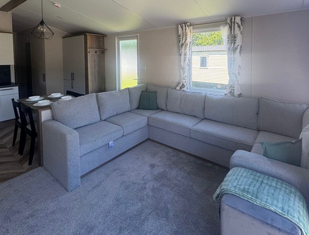 2 bedroom  For Sale