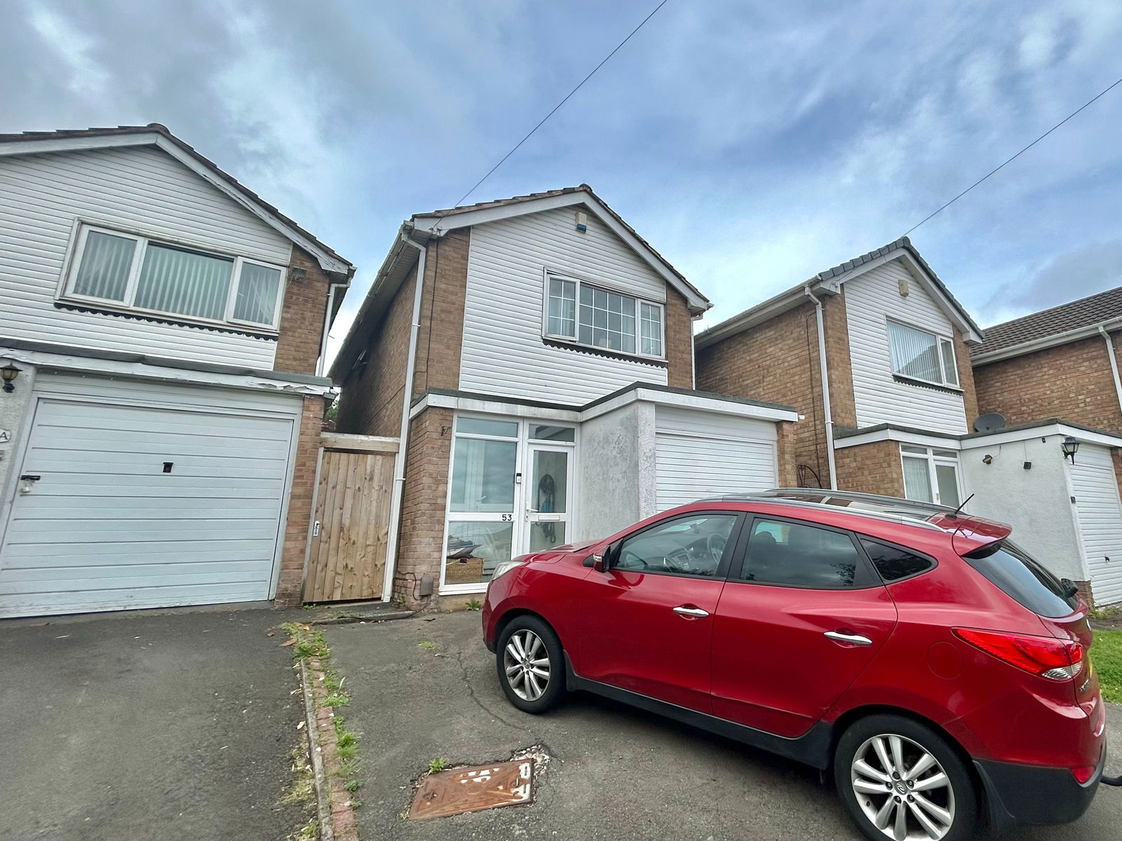 3 bedroom Detached house Under Offer