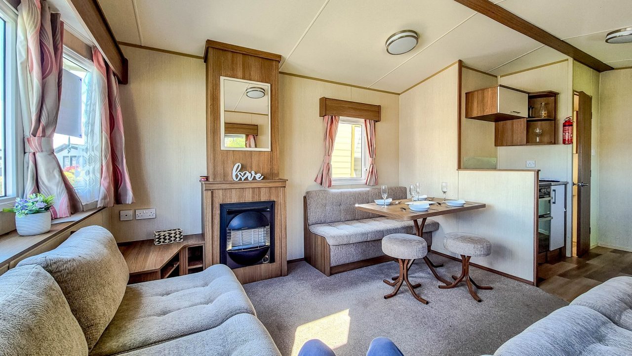 3 bedroom  For Sale
