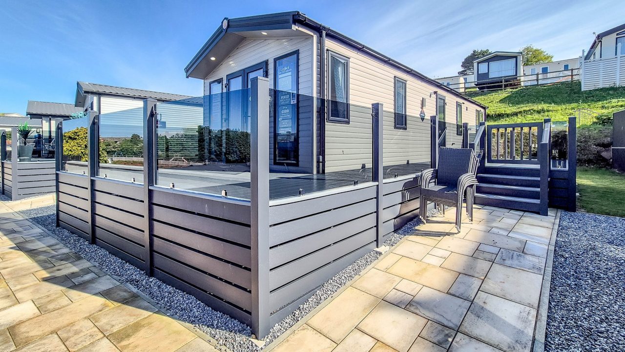2 bedroom Mobile home For Sale