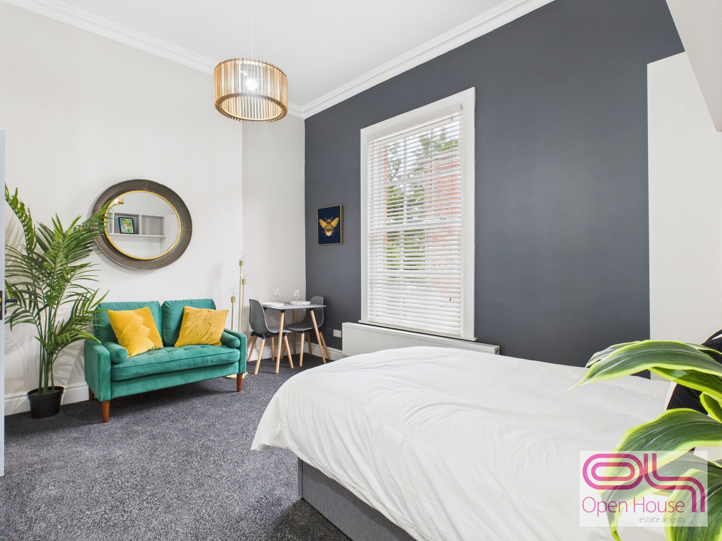 6 bedroom House share To Let