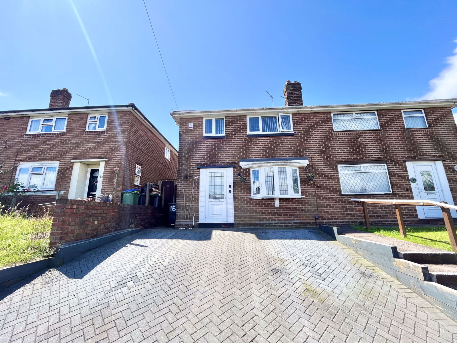 3 bedroom Semi-Detached For Sale