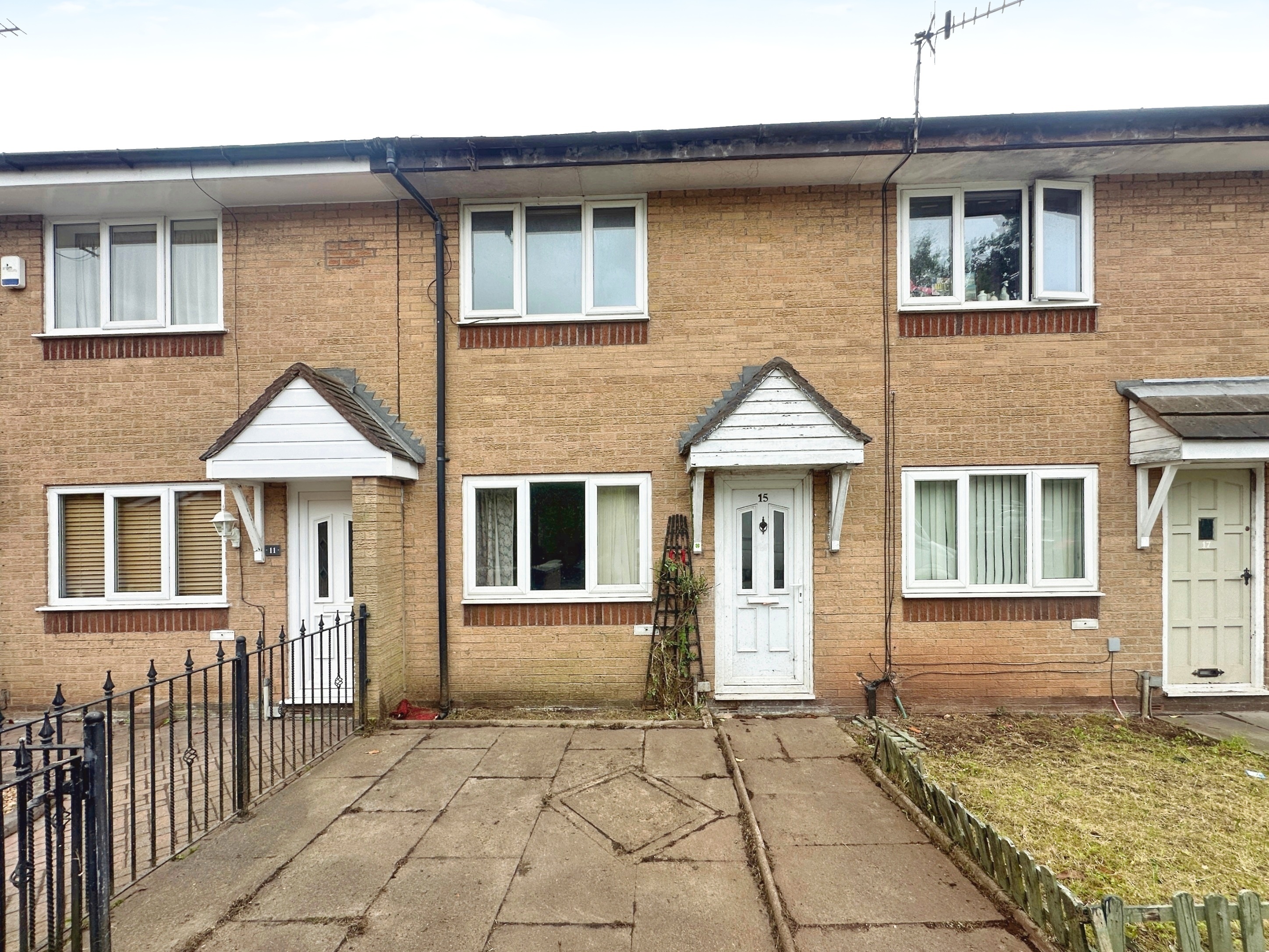 2 bedroom House (unspecified) For Sale