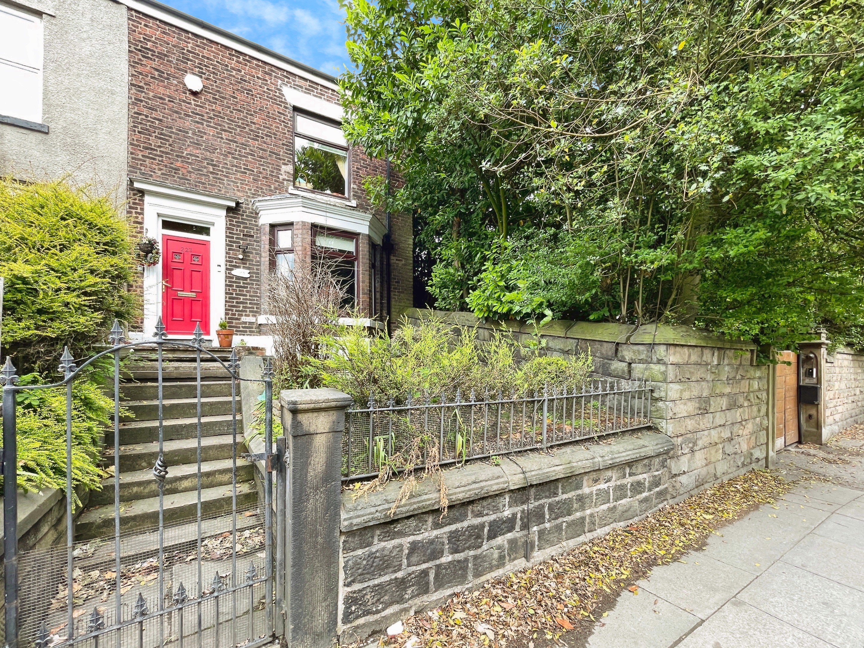 2 bedroom House (unspecified) For Sale