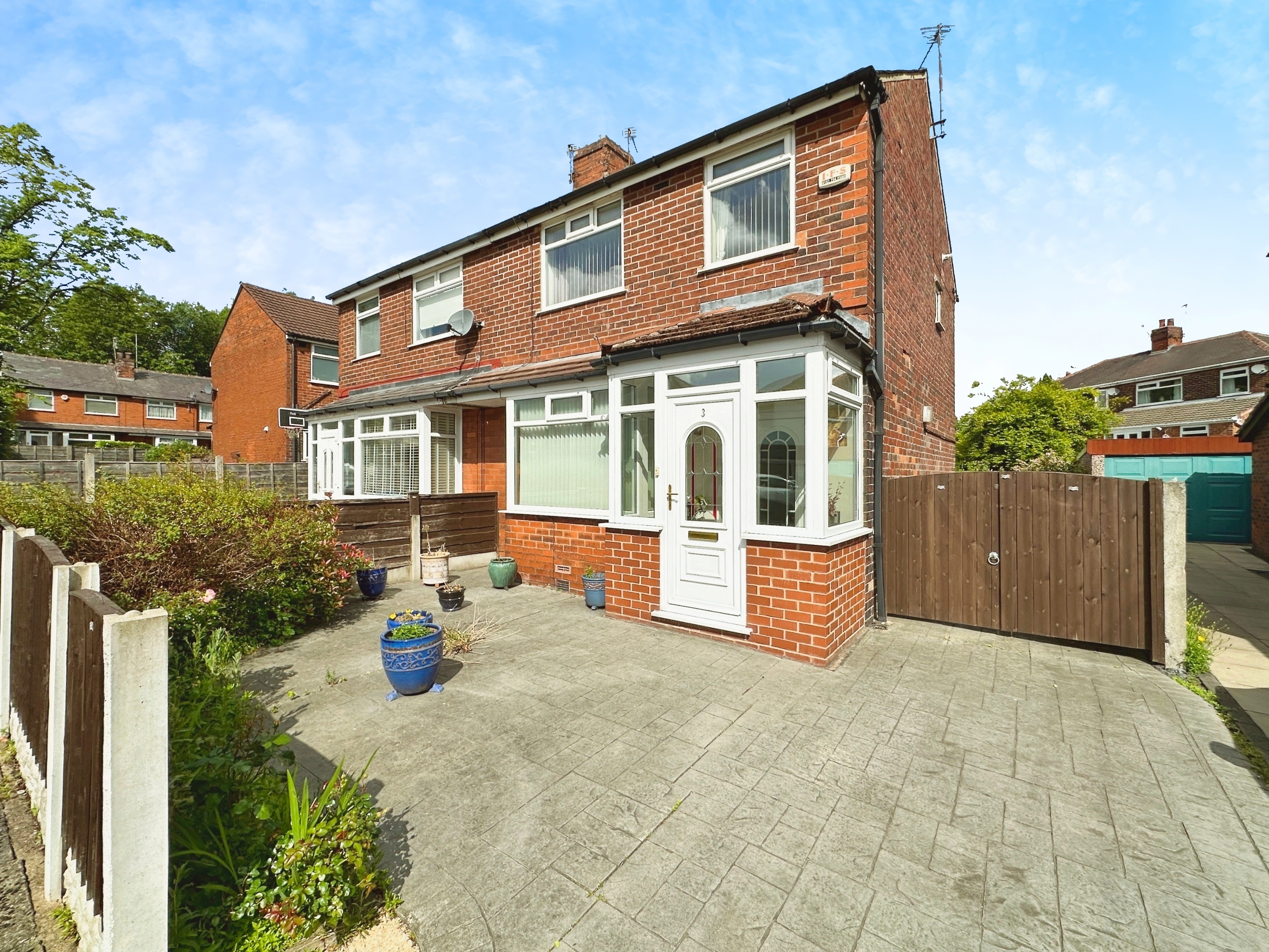 3 bedroom House (unspecified) For Sale