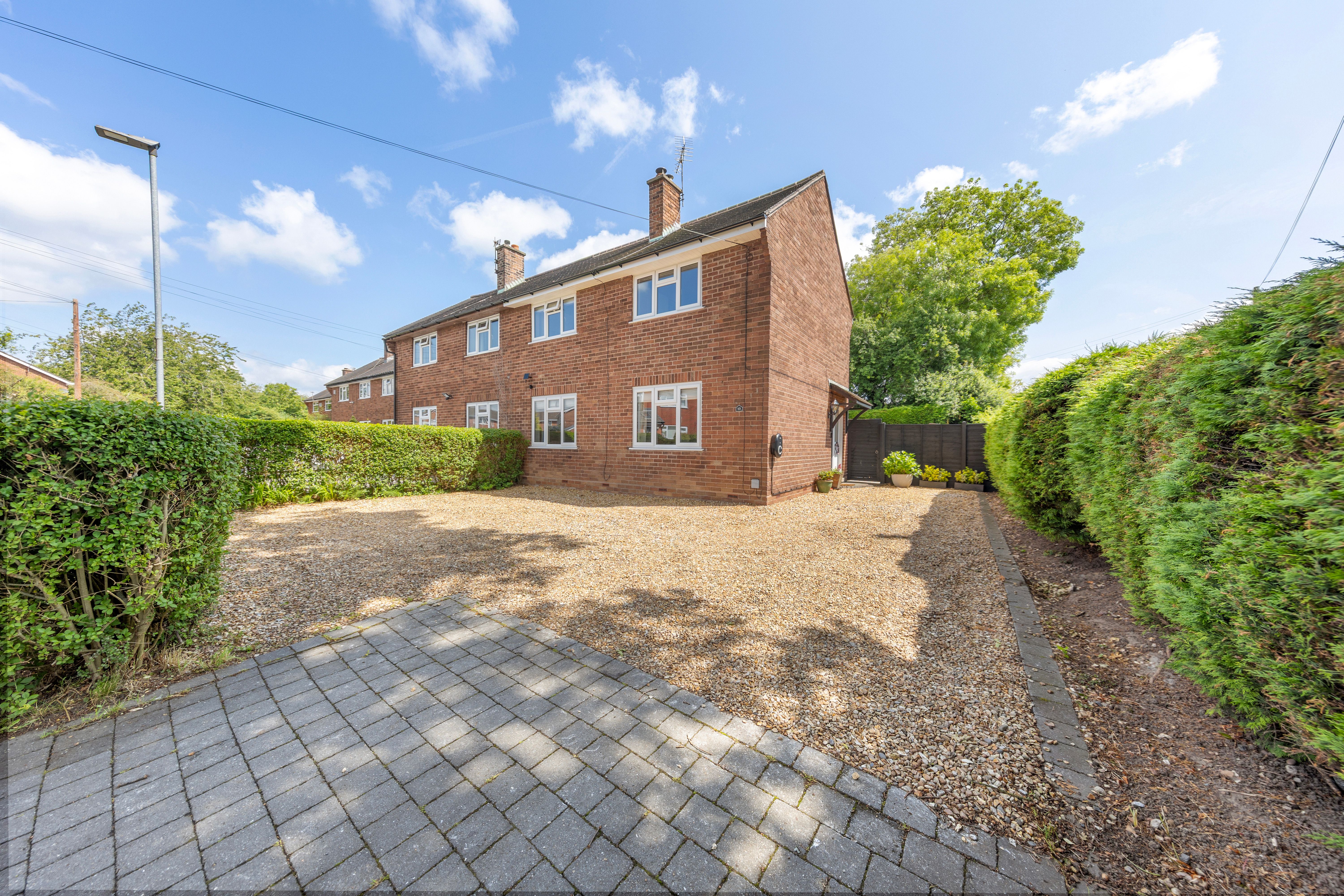 3 bedroom House For Sale