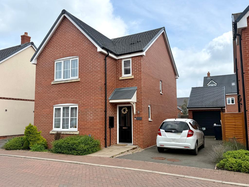 3 bedroom Detached house SSTC