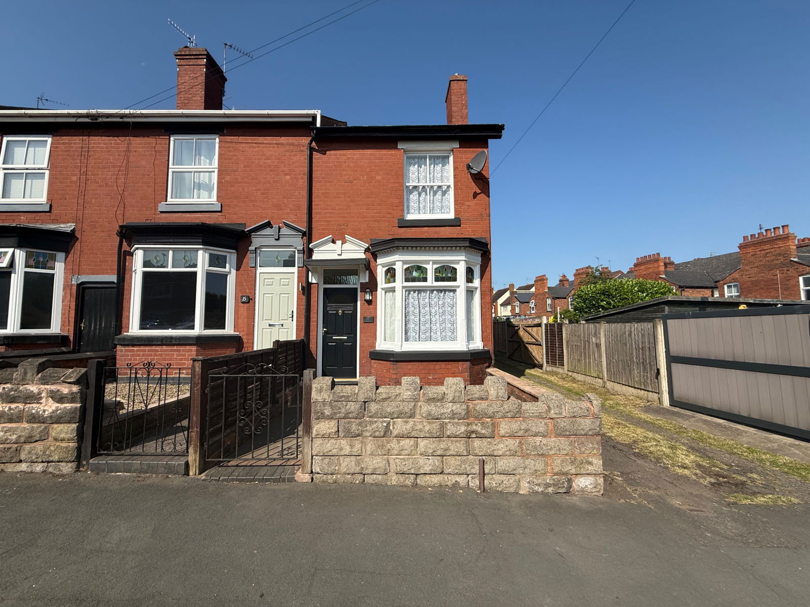 2 bedroom Terraced House Under Offer