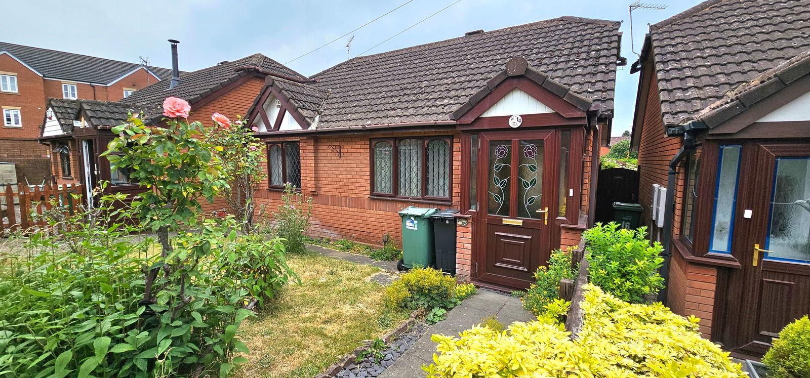 2 bedroom Detached bungalow Under Offer