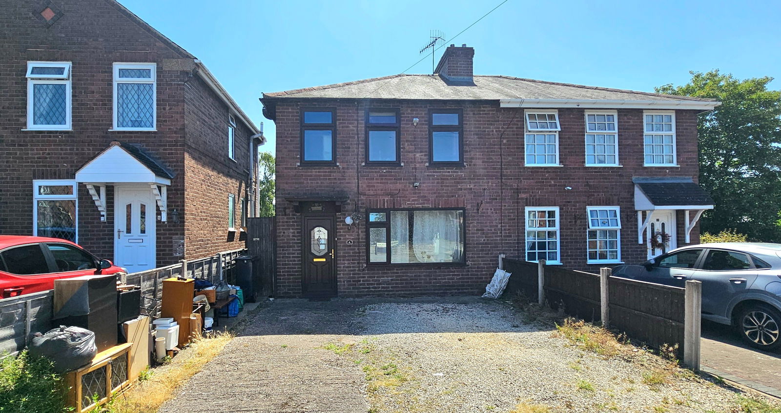 3 bedroom Semi-detached house For Sale