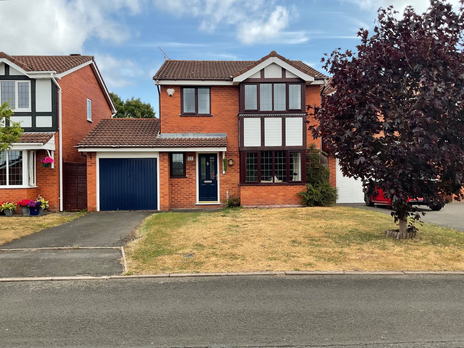 4 bedroom Detached house Under Offer