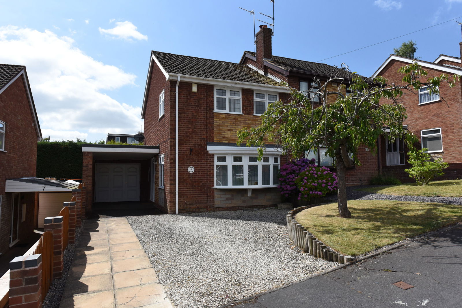 3 bedroom Semi-detached house For Sale