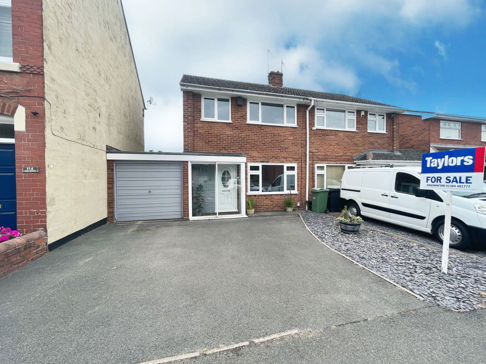 3 bedroom Semi-detached house For Sale