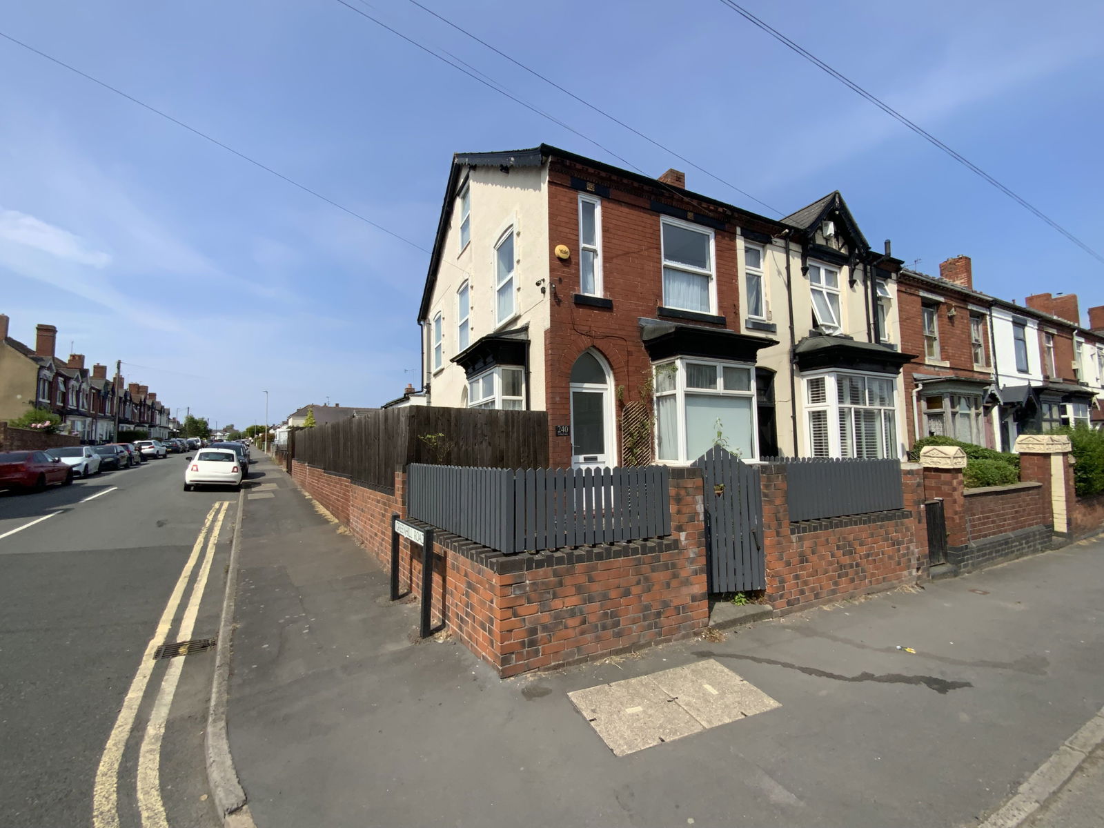2 bedroom Terraced House Under Offer
